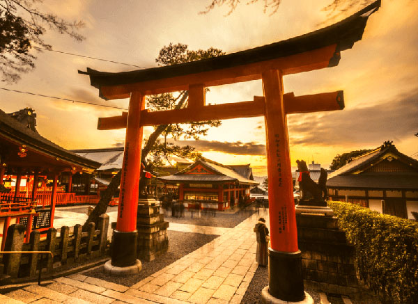 Cánh cổng trời Torii trong văn hoá của Nhật Bản