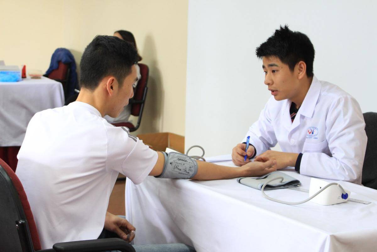 điều kiện sức khỏe đi du học Hàn Quốc 2019