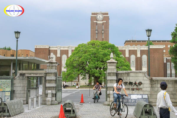  Điều kiện thi vào đại học Kyoto