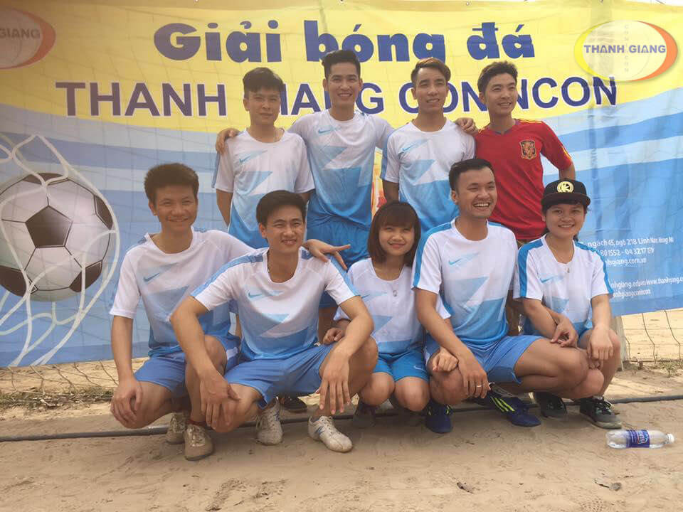 Đội bóng xanh nước biển lớp thầy hiệp