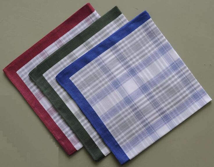 kh&ocirc;ng tặng khăn m&ugrave;i xoa Khi Du học Nhật Bản