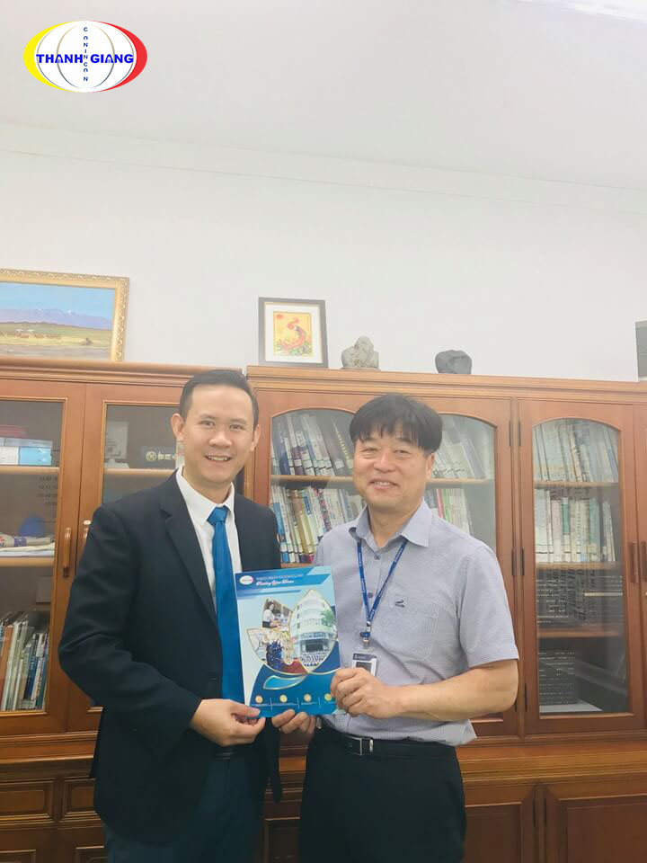 Chủ tịch Thanh Giang đến thăm và làm việc với trường đại học Hannam