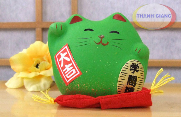 M&egrave;o maneki Neko Xanh l&aacute; c&acirc;y