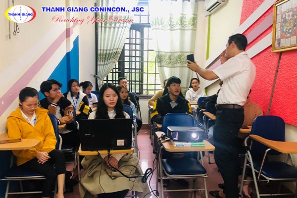 Đào tạo học viên Thanh Giang CN Huế
