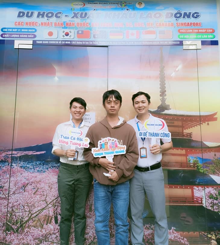 Nô nức học sinh nhập học trung tâm Thanh Giang đầu tuần mới