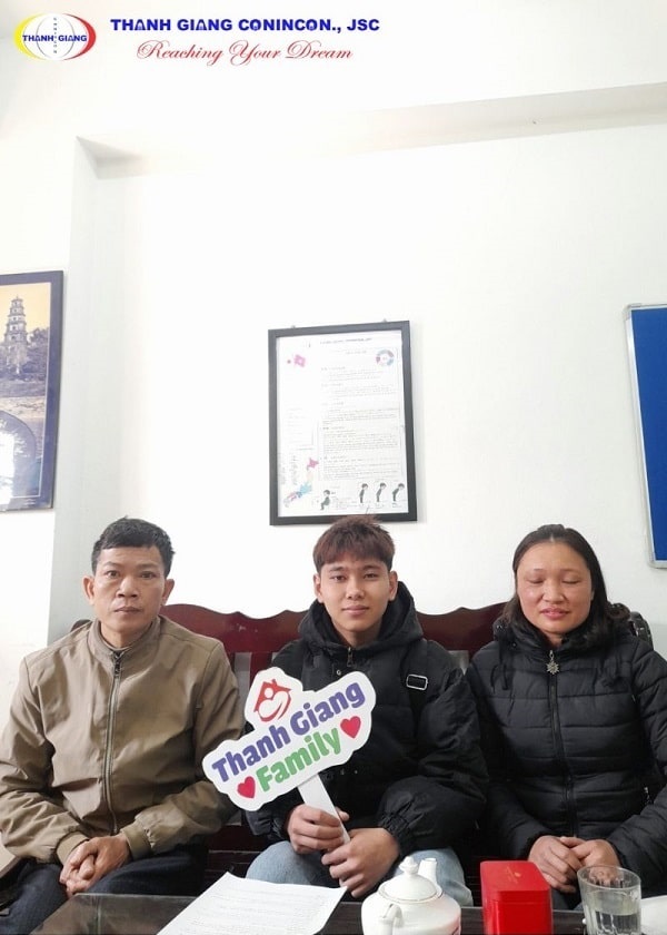Tưng bừng đón học sinh mới nhập học trụ sở Thanh Giang sau Tết Quý Mão 2023