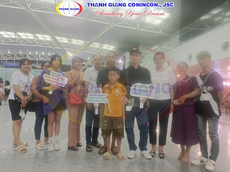 Nắng Hè Rực Rỡ Tiễn Chân Các Em Lên Đường Vươn Đến Ước Mơ Du Học Nhật Bản