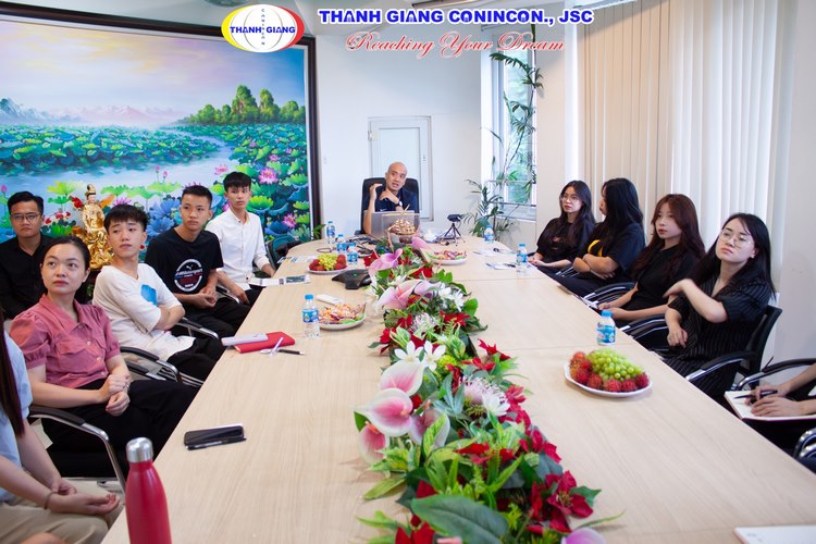 Hội thảo du học Canada tại Thanh Giang với Royal Crown School