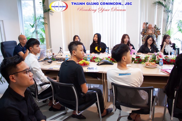 Hội thảo du học Canada tại Thanh Giang với Royal Crown School