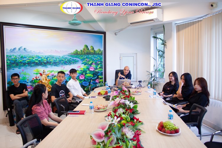 Hội thảo du học Canada tại Thanh Giang với Royal Crown School