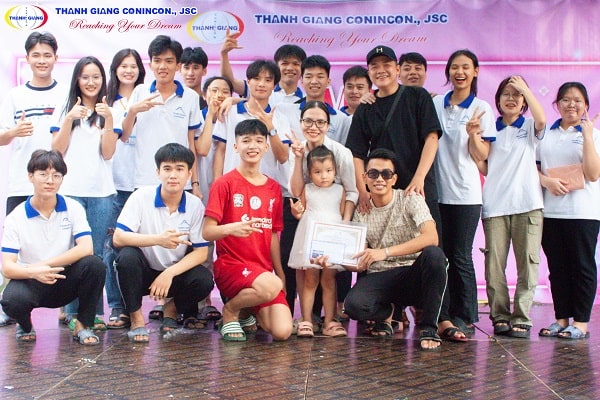 Bùng nổ sắc màu tài năng học sinh Thanh Giang chào mừng ngày 20-10