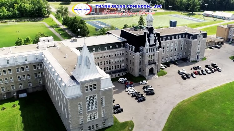 Tìm hiểu trường PTTH nội trú College Bourget (College Bourget) 