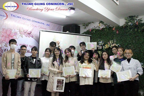 Quốc tế Phụ nữ - ngày vinh danh những bông hoa yêu kiều của thế giới