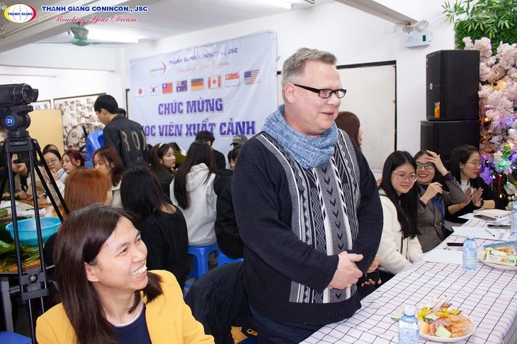 “Đón Xuân Giáp Thìn - Tết Trọn Niềm Vui”: Chương Trình Ngoại Khóa Mang Lại Nhiều Ý Nghĩa