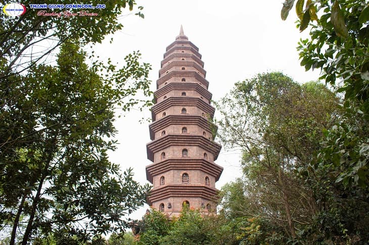 Thanh Giang tổ chức du xuân và lễ chùa đầu năm Giáp Thìn cho cán bộ nhân viên