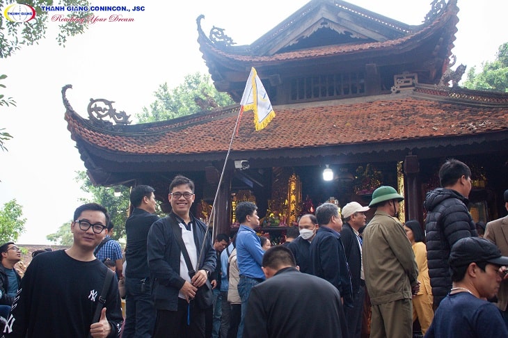 Thanh Giang tổ chức du xuân và lễ chùa đầu năm Giáp Thìn cho cán bộ nhân viên