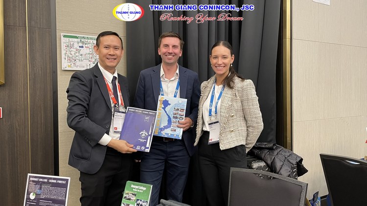 Tìm hiểu trường PTTH nội trú College Bourget (College Bourget) 