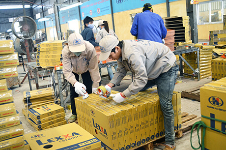 sản xuất h&agrave;ng h&oacute;a tại nhật