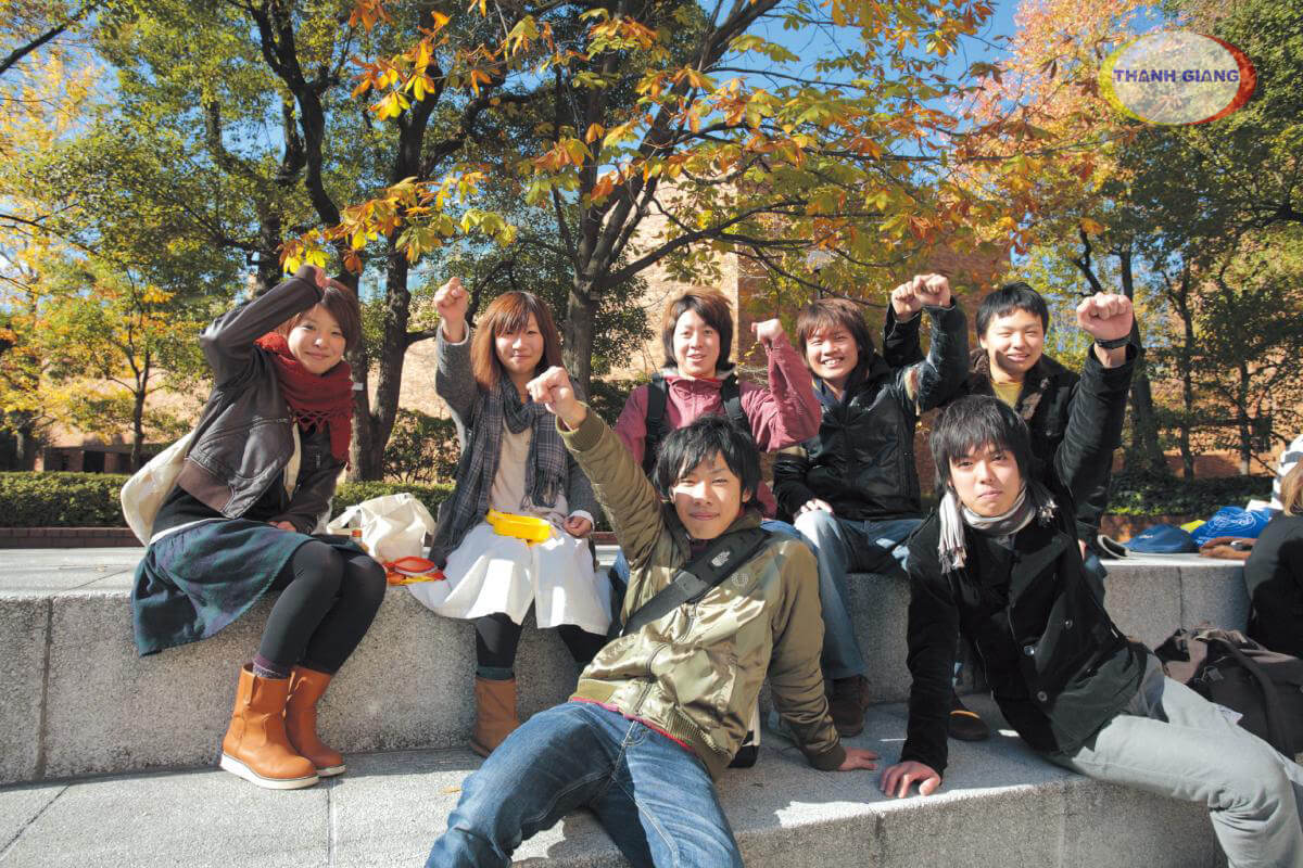 so s&aacute;nh cuộc sống Việt-Nhật