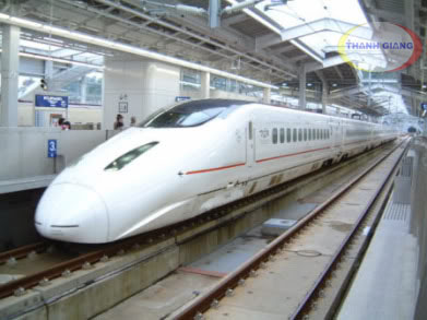 tàu điện ở nhật