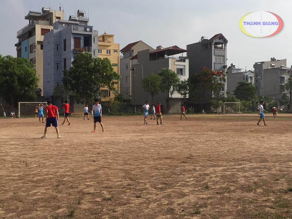 Gay cấn trong từng pha bóng