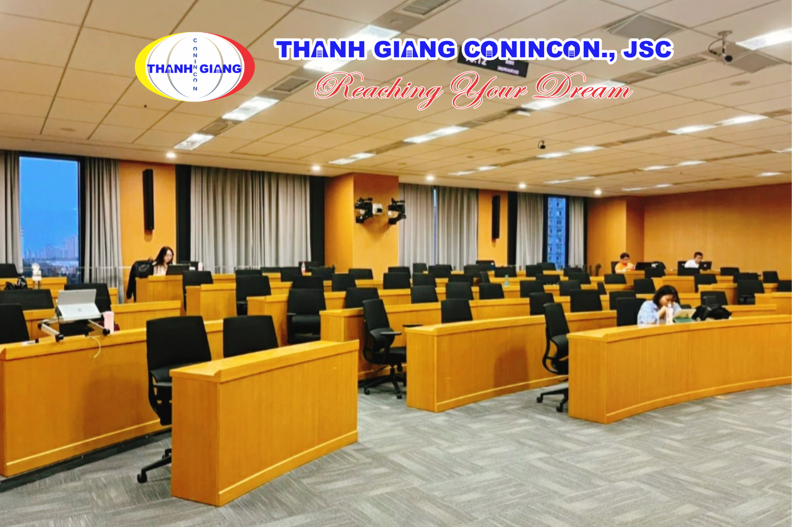 Bên trong một phòng học hiện đại tại Đại học Nhân dân Trung Quốc