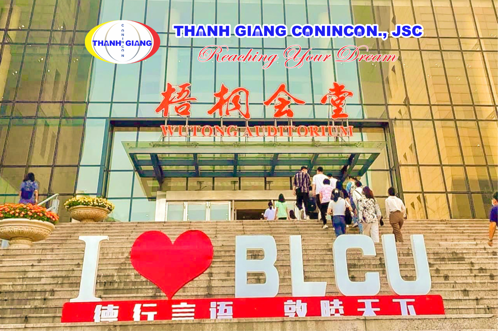 Biểu tượng check-in quen thuộc của sinh viên tại Đại học Ngôn ngữ Bắc Kinh