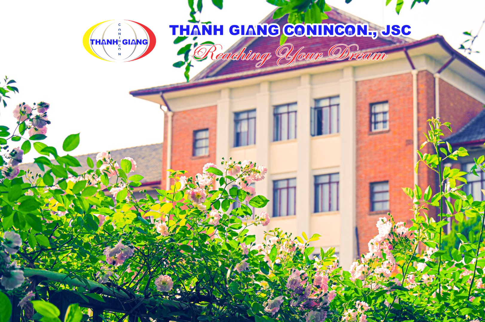 Góc khuôn viên tràn ngập sắc hoa tại Đại học Sư phạm Thượng Hải