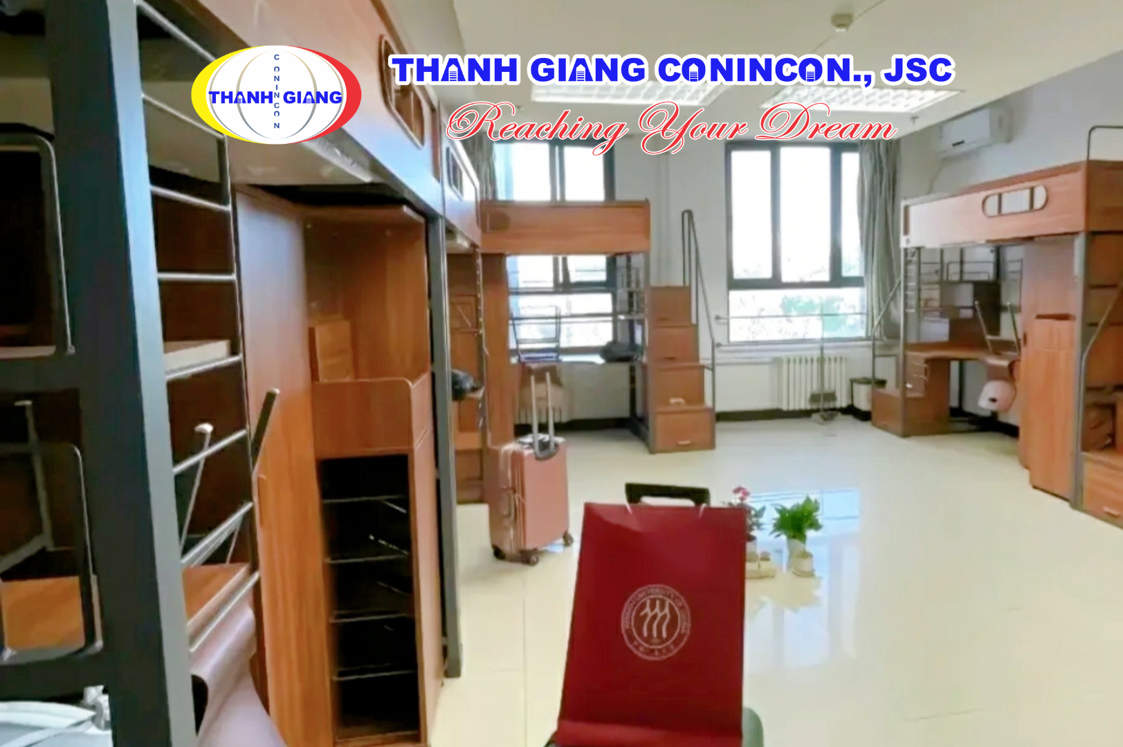 Không gian sinh hoạt và tự học bên trong ký túc xá Đại học Nhân dân Trung Quốc
