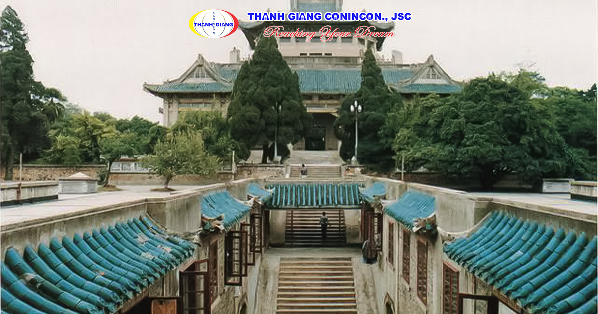 Kiến trúc cổ đặc trưng trong khuôn viên Đại học Vũ Hán, Trung Quốc