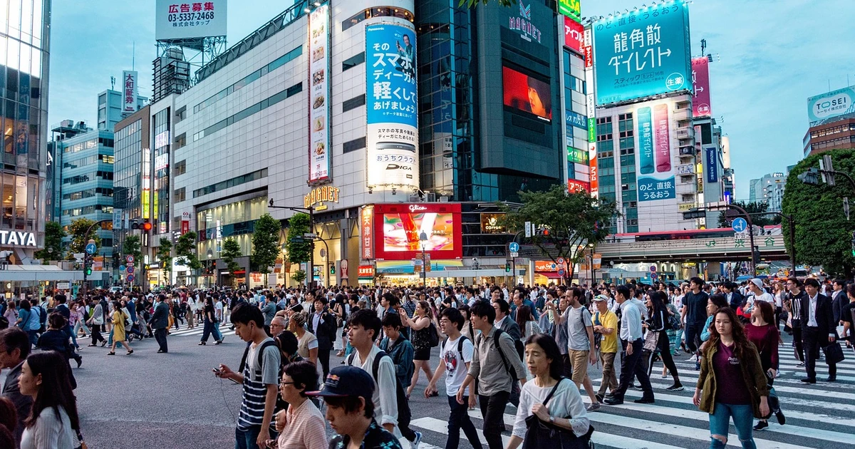 Ngã tư Shibuya đông người ở Tokyo, Nhật Bản