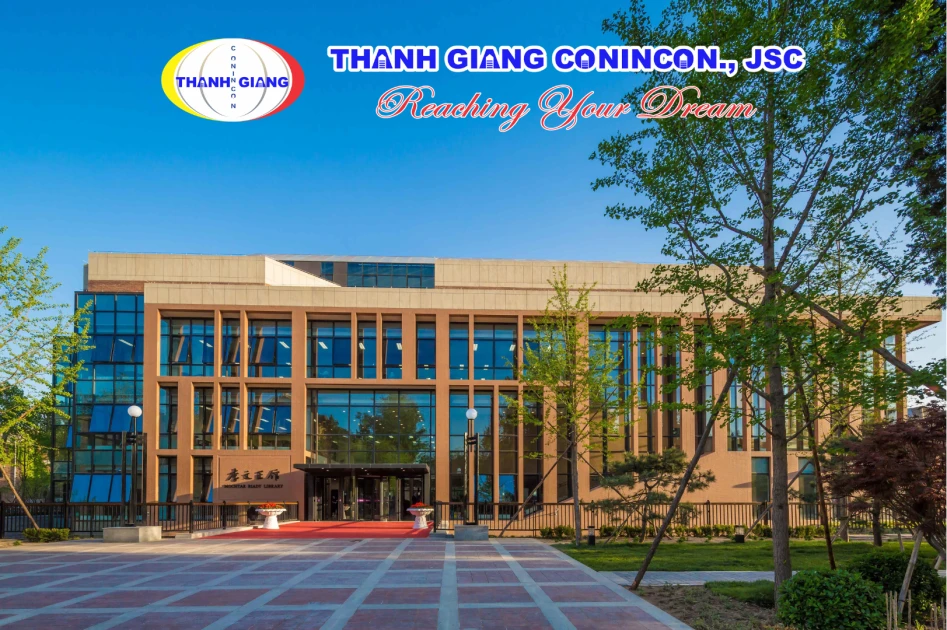 Tòa nhà trong khuôn viên Đại học Thanh Hoa