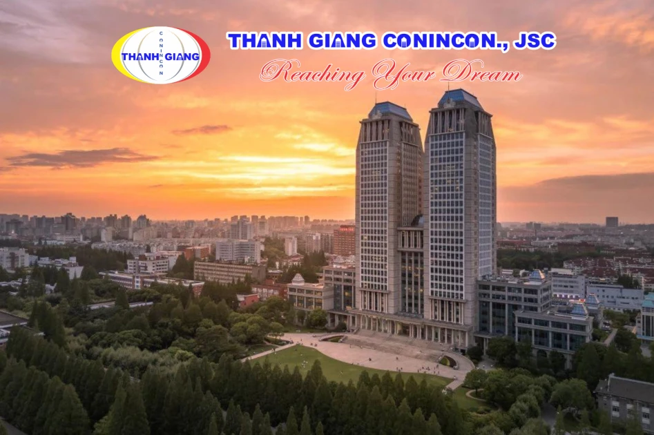Công trình biểu tượng song tháp của Đại học Phúc Đán