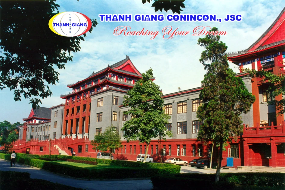 Kiến trúc cổ điển đặc trưng trong khuôn viên Đại học Tứ Xuyên