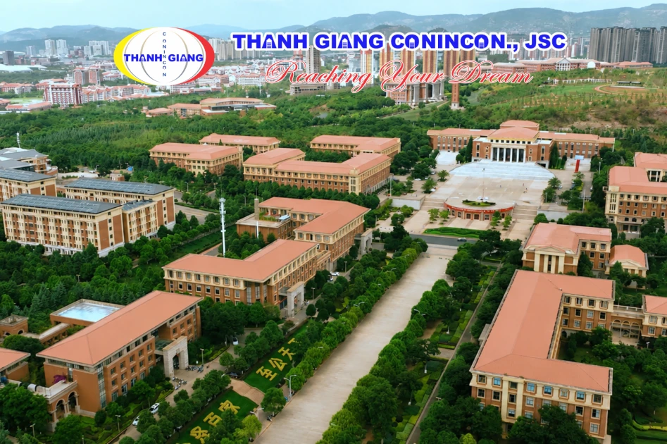 Toàn cảnh Đại học Vân Nam từ trên cao