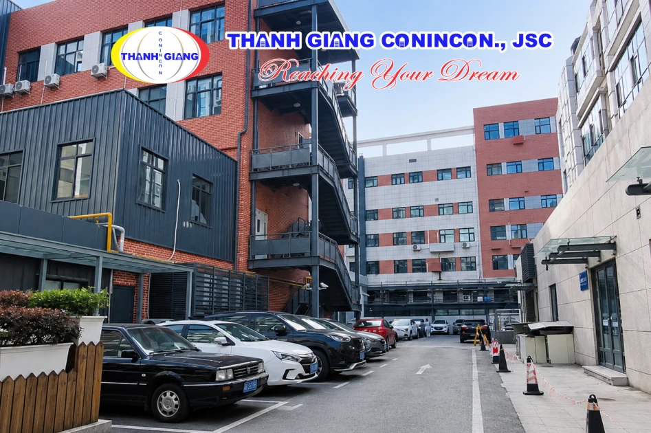 Các tòa nhà sinh hoạt dành cho sinh viên trong khuôn viên Đại học Trung y Dược Thượng Hải