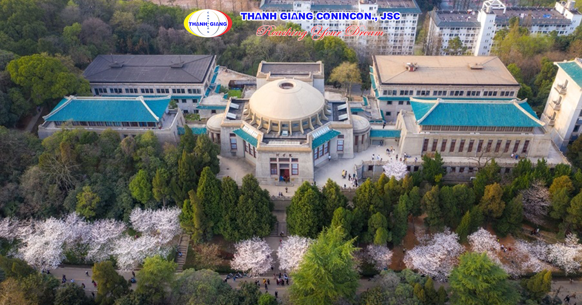 Toàn cảnh Đại học Vũ Hán