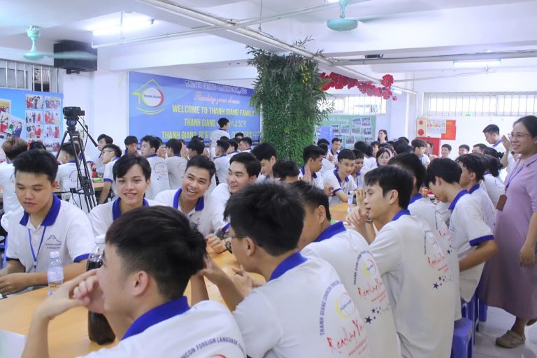 Khép lại ngày hội Ẩm thực và Ngôn ngữ Quốc tế Thanh Giang 2026 – Đọng lại những nụ cười, những kết nối và những kỷ niệm đẹp 